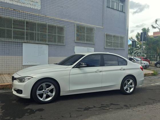 BMW 320i 2.0 16V TURBO GASOLINA 4P AUTOMÁTICO